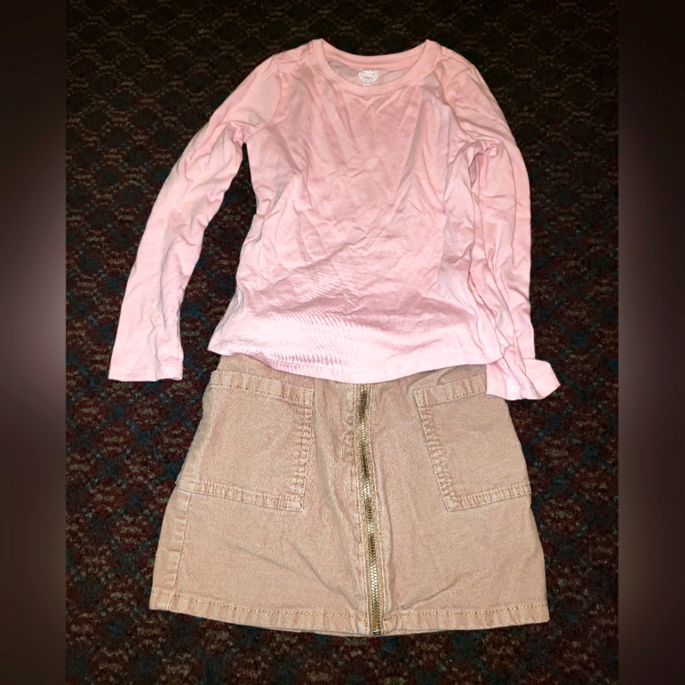 Girls size small (6-6x) two piece outfit